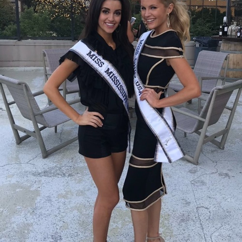 MISS OHIO USA: JOHN PAUL ATAKER Black and Gold Dress